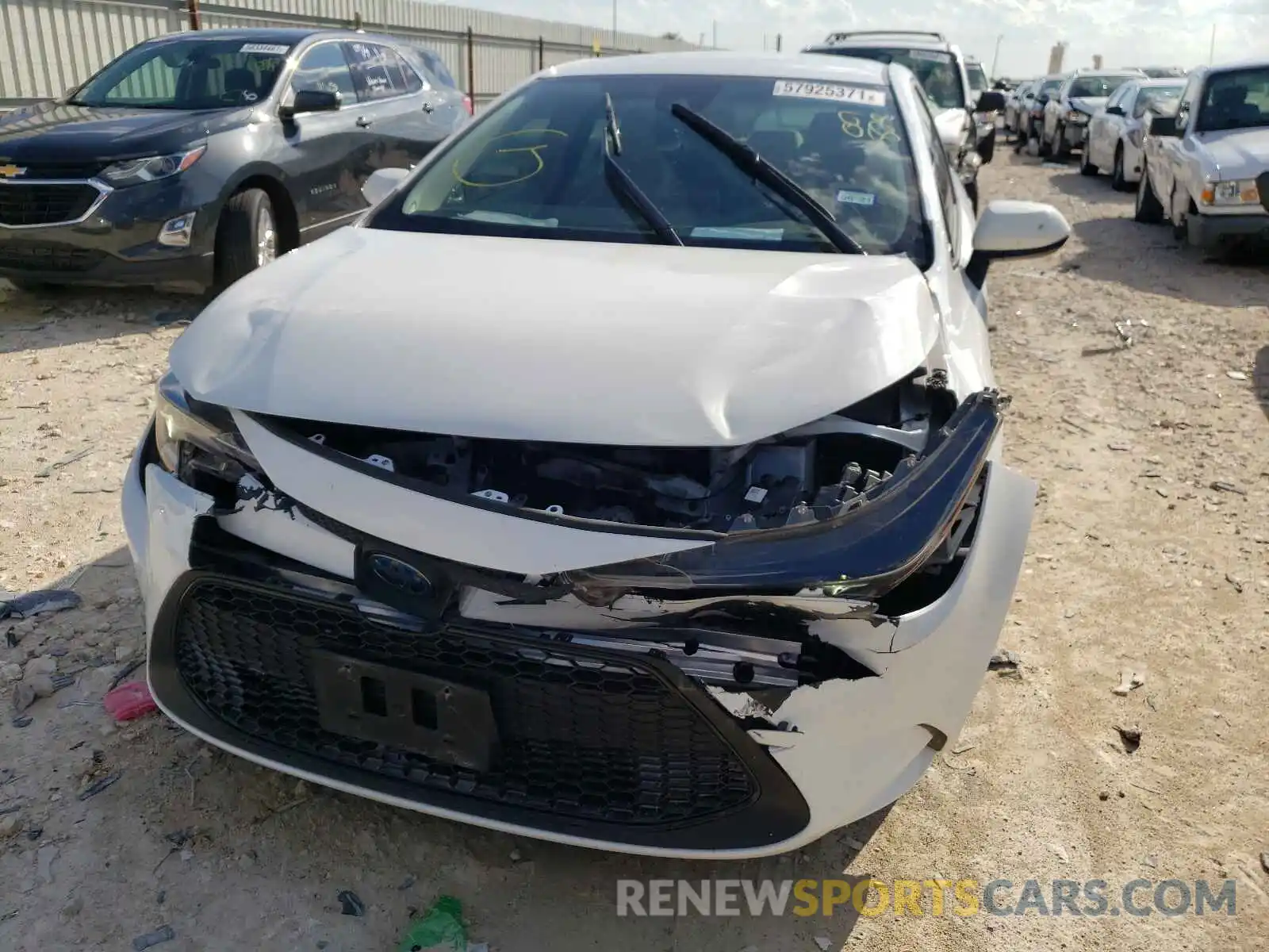 9 Photograph of a damaged car JTDEBRBE5LJ007828 TOYOTA COROLLA 2020