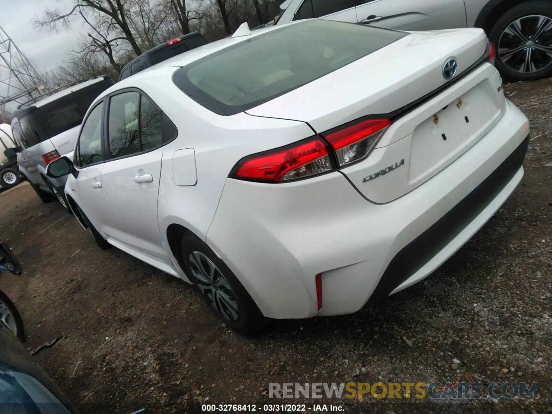 3 Photograph of a damaged car JTDEBRBE5LJ008512 TOYOTA COROLLA 2020