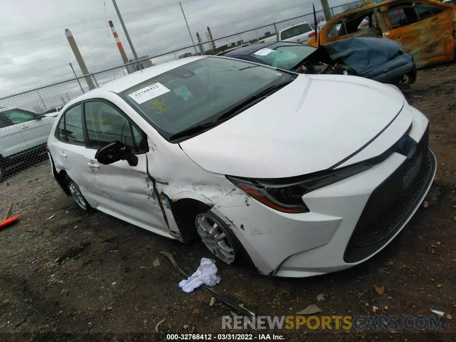 6 Photograph of a damaged car JTDEBRBE5LJ008512 TOYOTA COROLLA 2020