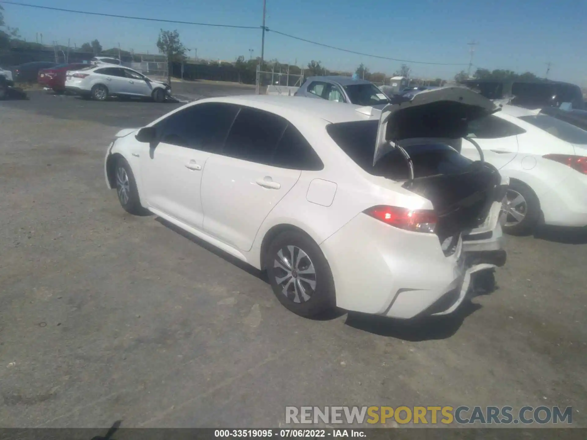 3 Photograph of a damaged car JTDEBRBE5LJ008817 TOYOTA COROLLA 2020