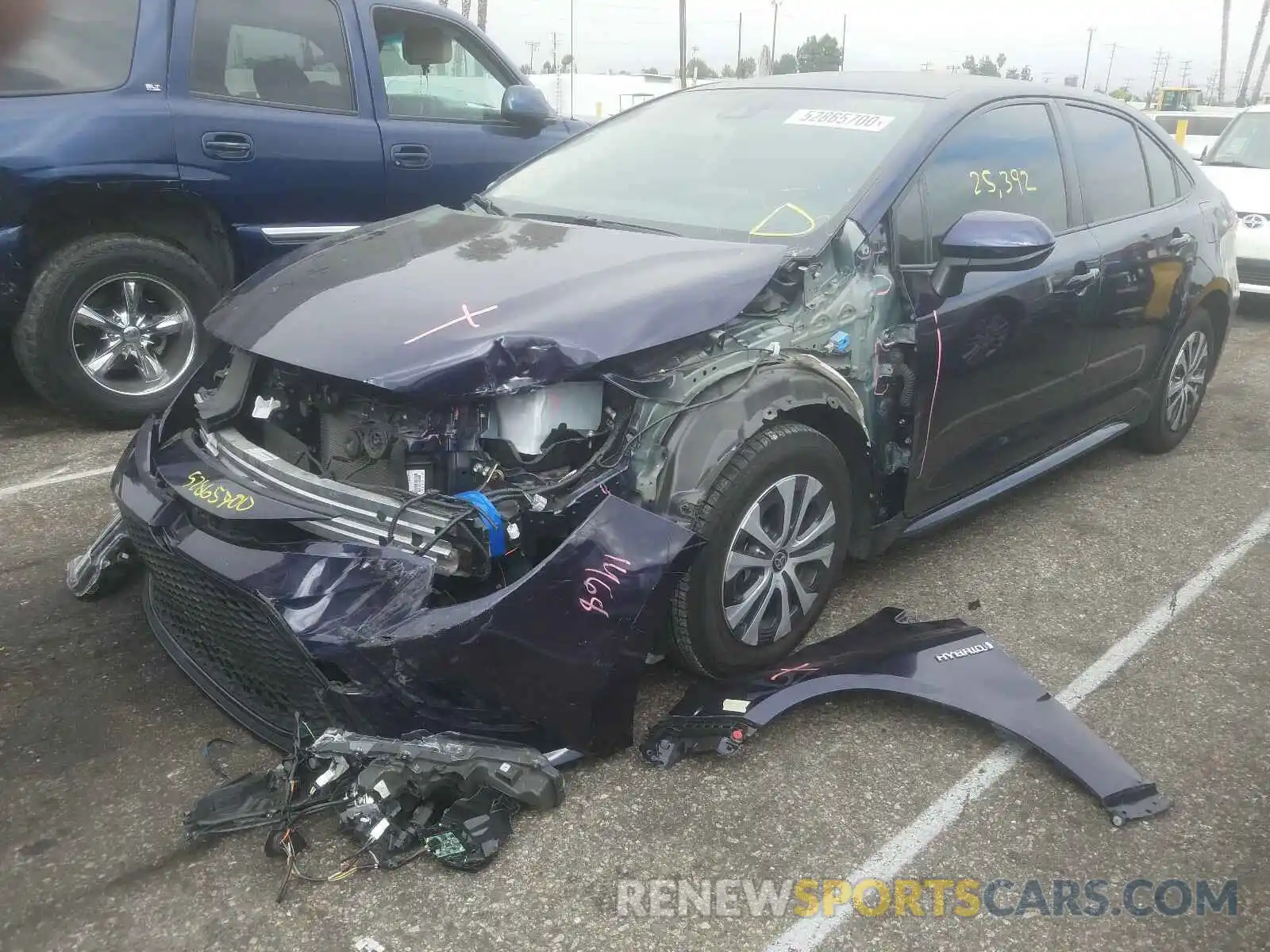 2 Photograph of a damaged car JTDEBRBE5LJ008915 TOYOTA COROLLA 2020