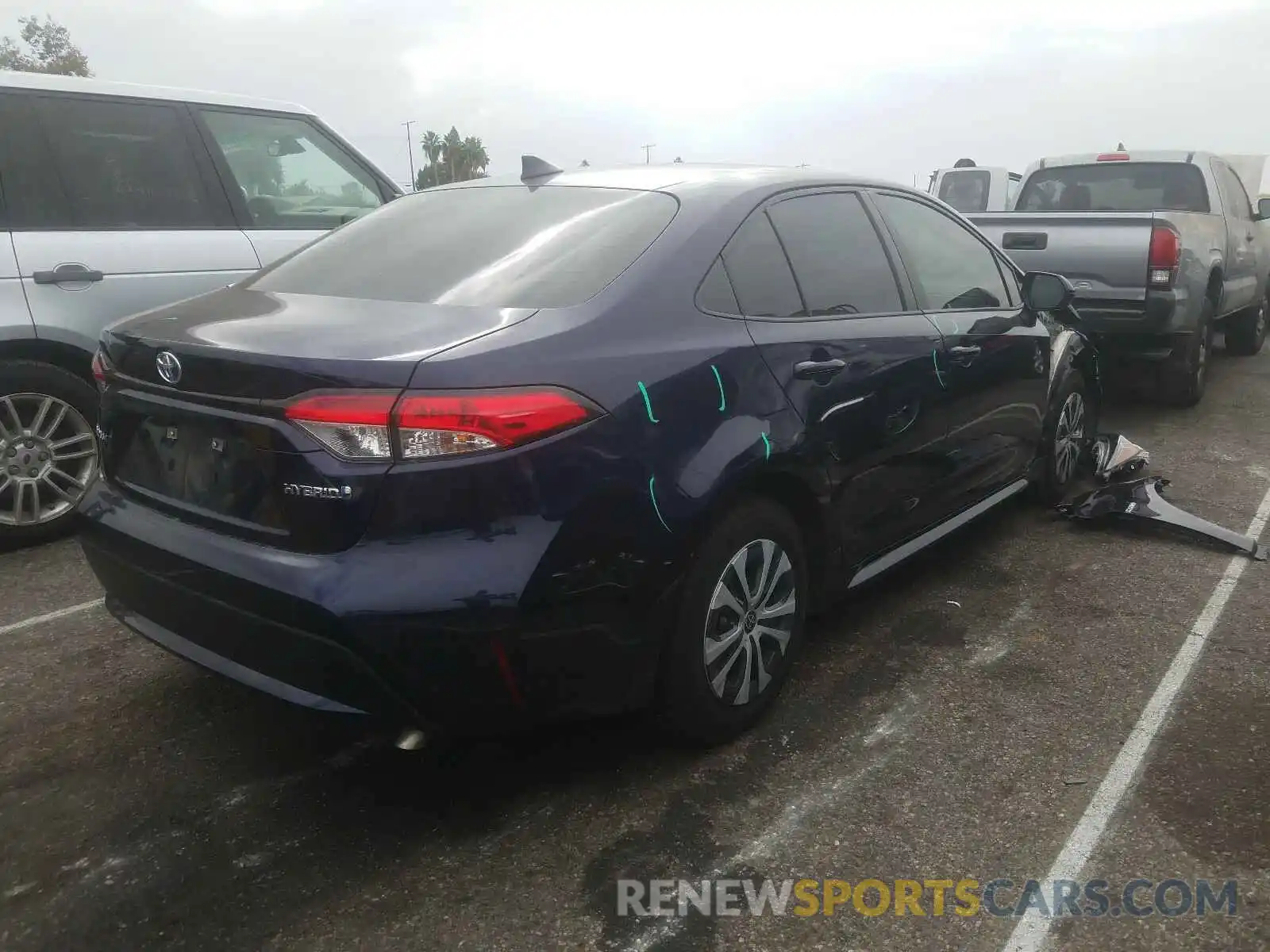 4 Photograph of a damaged car JTDEBRBE5LJ008915 TOYOTA COROLLA 2020