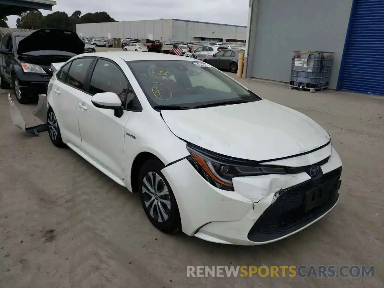 1 Photograph of a damaged car JTDEBRBE5LJ009045 TOYOTA COROLLA 2020