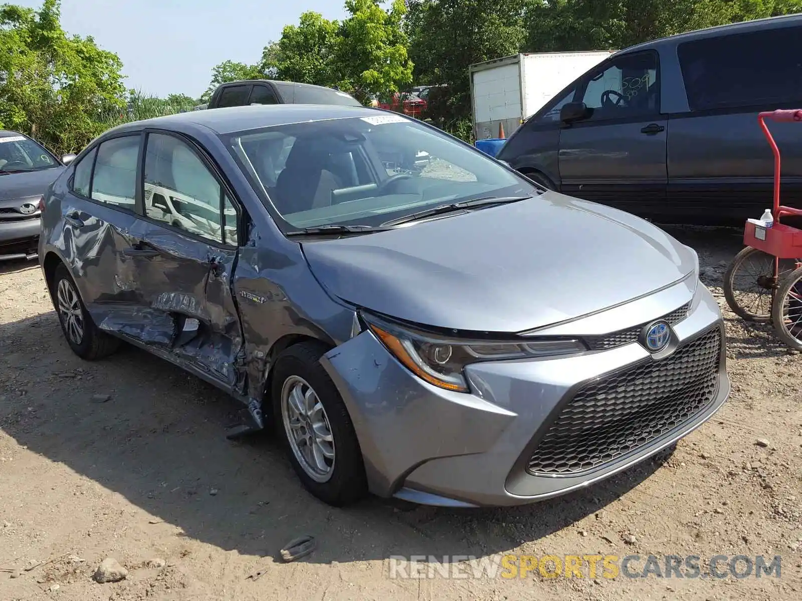 1 Photograph of a damaged car JTDEBRBE5LJ009725 TOYOTA COROLLA 2020