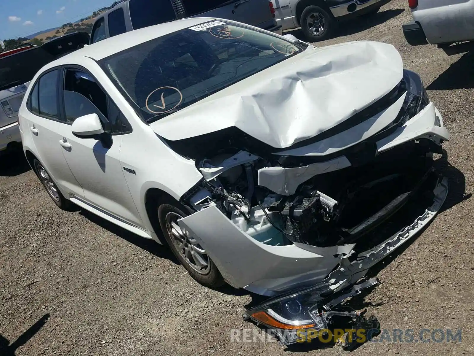 1 Photograph of a damaged car JTDEBRBE5LJ011202 TOYOTA COROLLA 2020