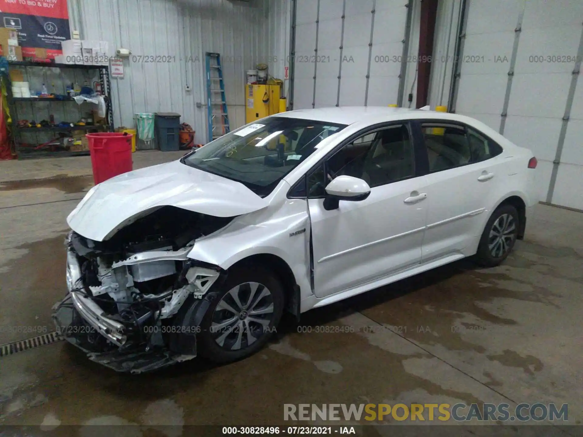 2 Photograph of a damaged car JTDEBRBE5LJ011412 TOYOTA COROLLA 2020