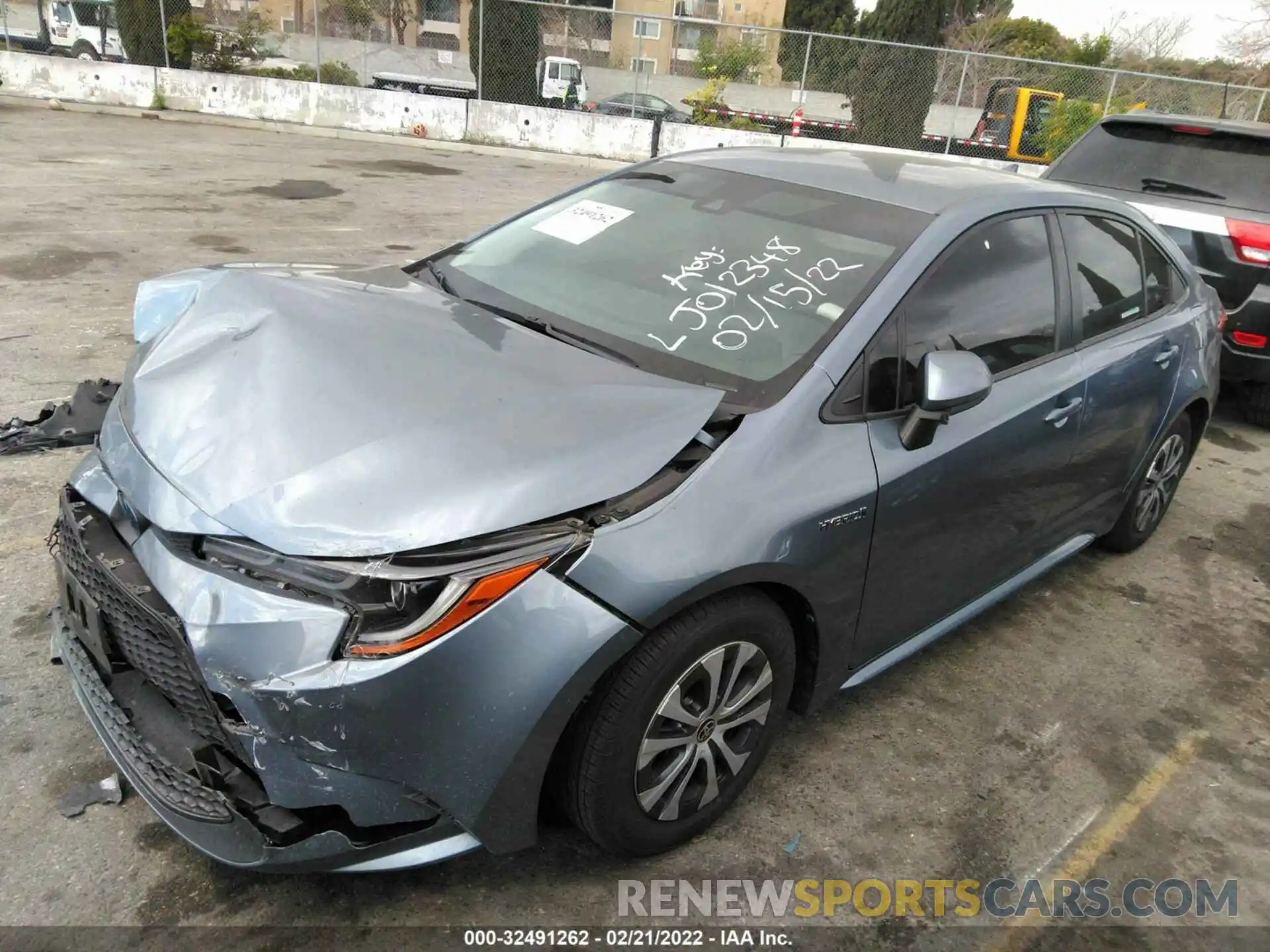 2 Photograph of a damaged car JTDEBRBE5LJ012348 TOYOTA COROLLA 2020