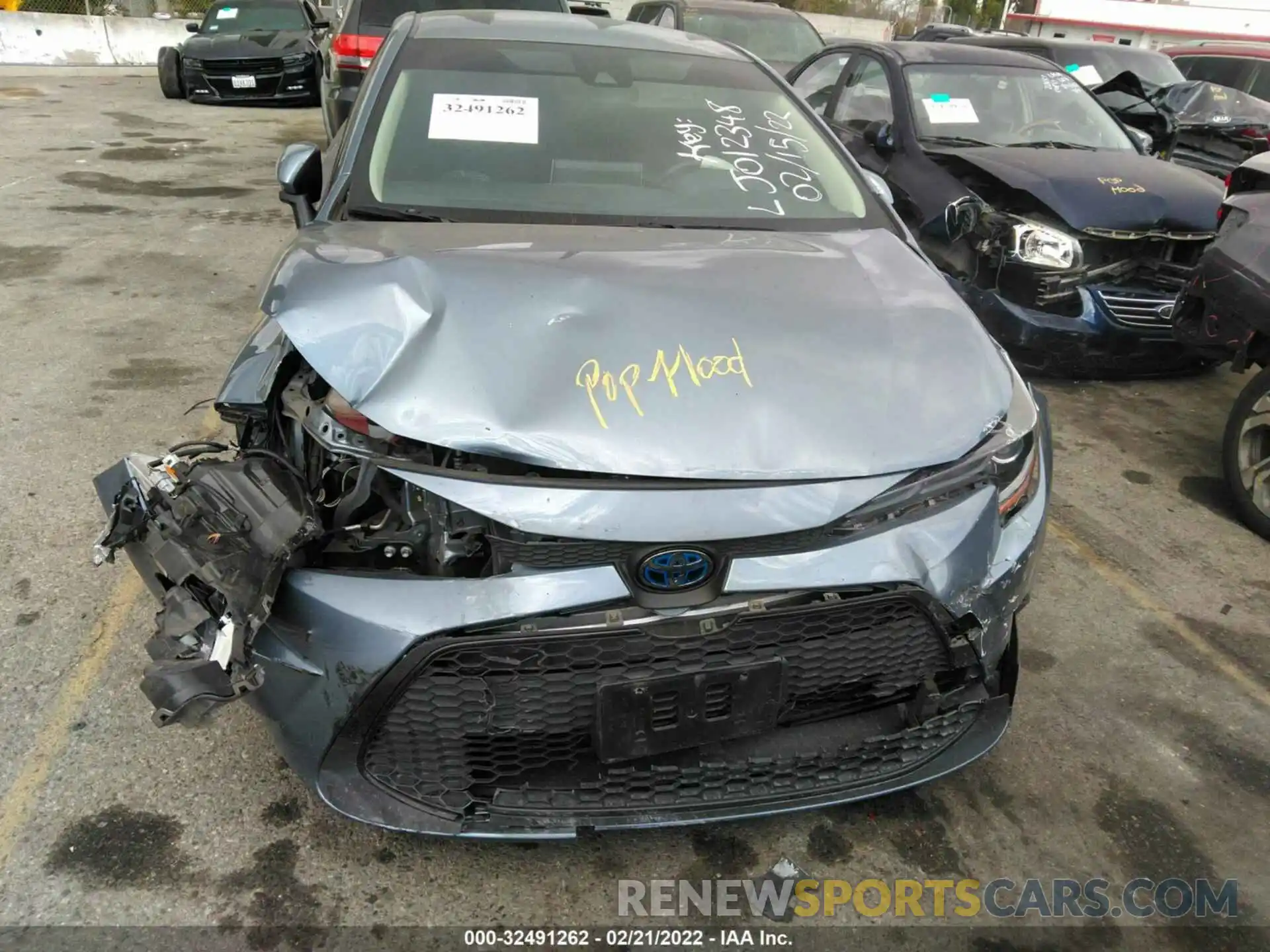 6 Photograph of a damaged car JTDEBRBE5LJ012348 TOYOTA COROLLA 2020