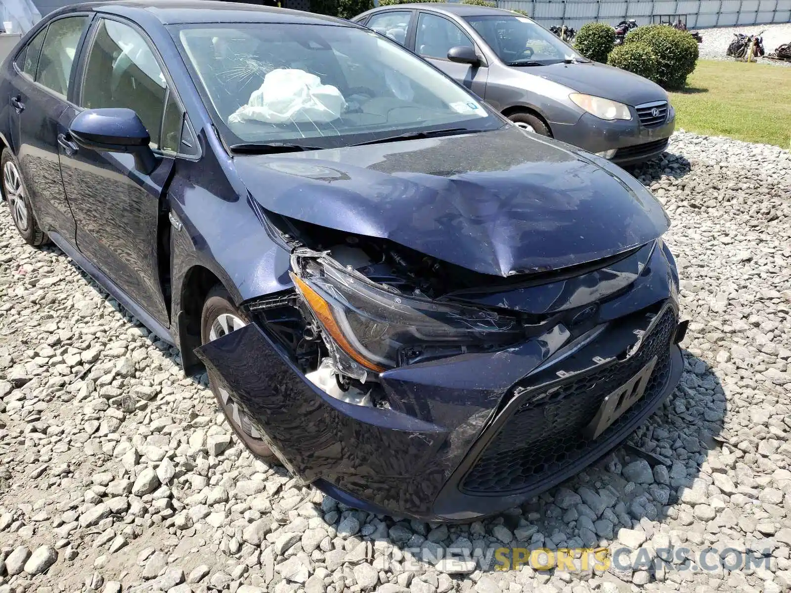 9 Photograph of a damaged car JTDEBRBE5LJ012415 TOYOTA COROLLA 2020