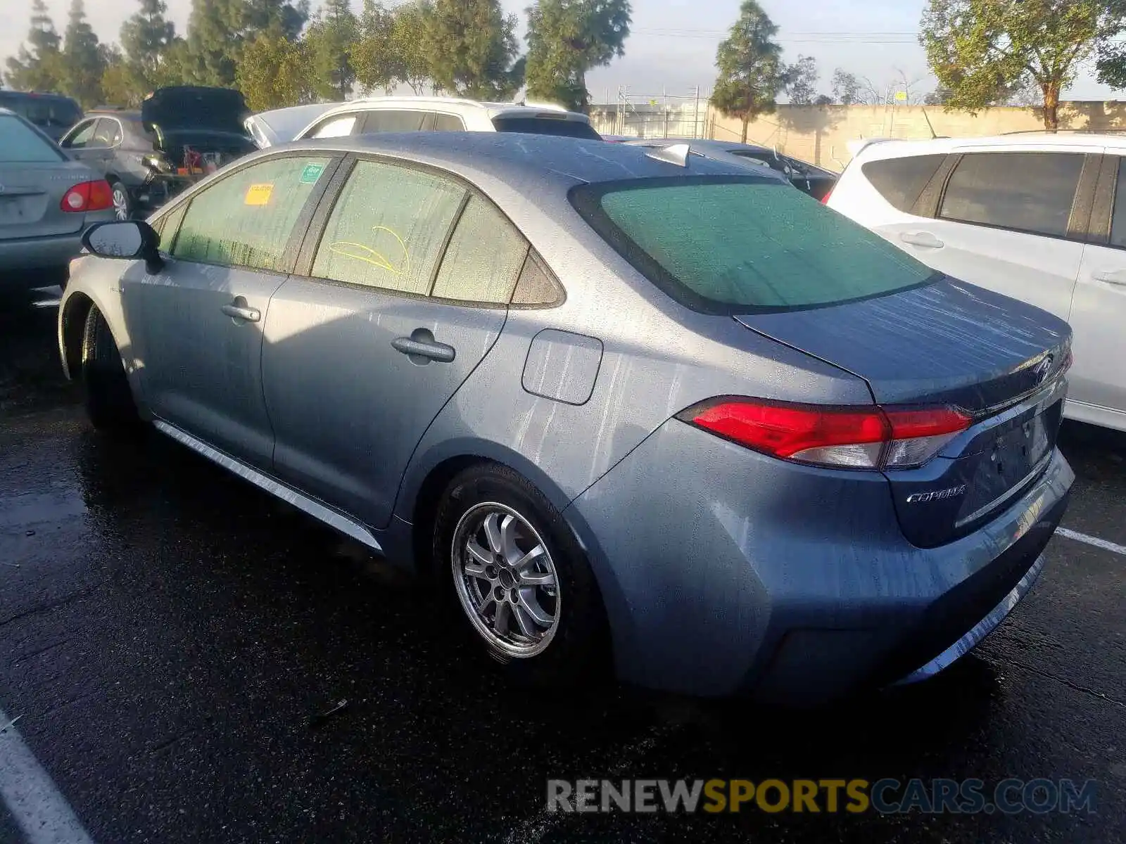 3 Photograph of a damaged car JTDEBRBE5LJ013385 TOYOTA COROLLA 2020