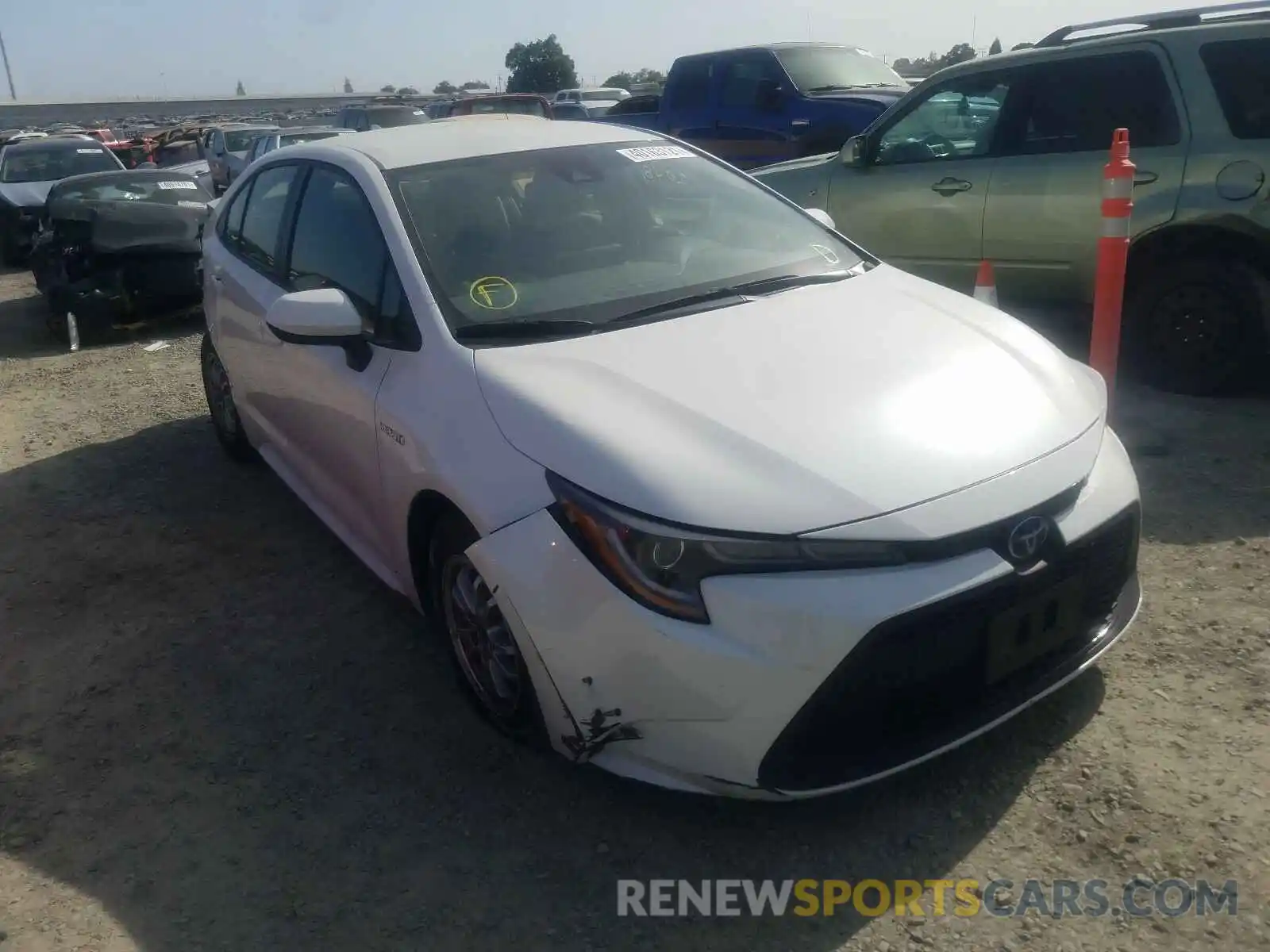 1 Photograph of a damaged car JTDEBRBE5LJ014181 TOYOTA COROLLA 2020