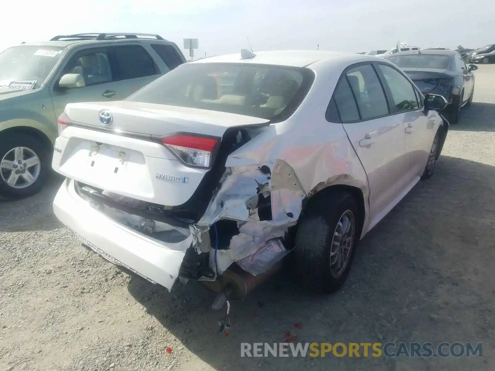 4 Photograph of a damaged car JTDEBRBE5LJ014181 TOYOTA COROLLA 2020