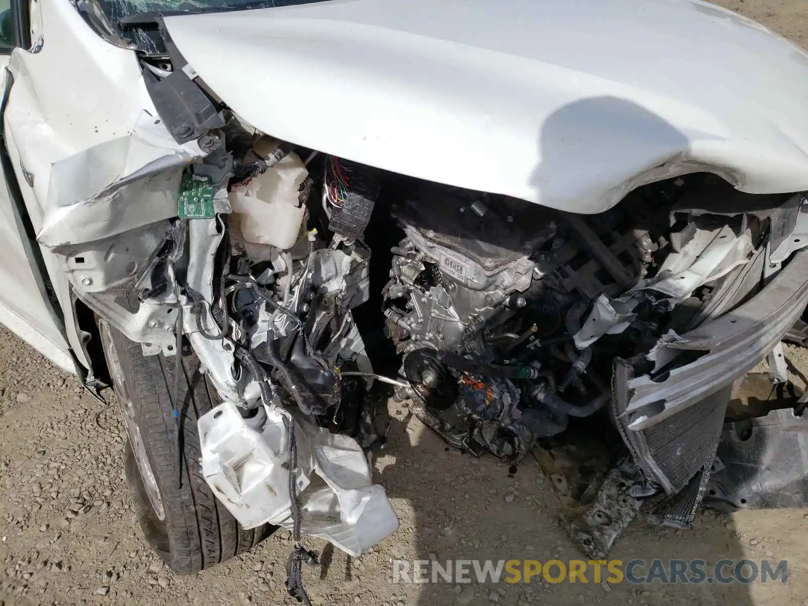 9 Photograph of a damaged car JTDEBRBE5LJ014374 TOYOTA COROLLA 2020