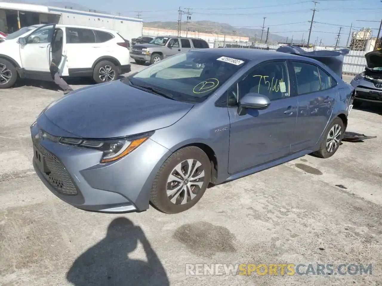 2 Photograph of a damaged car JTDEBRBE5LJ014858 TOYOTA COROLLA 2020