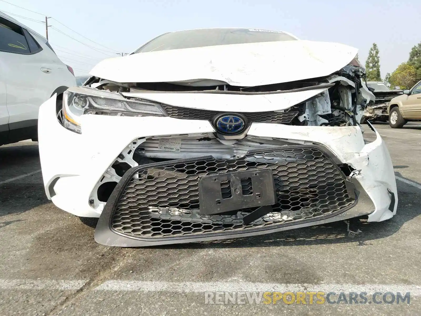 9 Фотография поврежденного автомобиля JTDEBRBE5LJ015184 TOYOTA COROLLA 2020