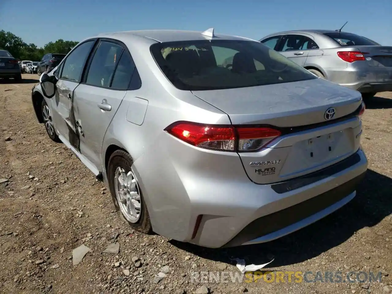 3 Photograph of a damaged car JTDEBRBE5LJ015993 TOYOTA COROLLA 2020