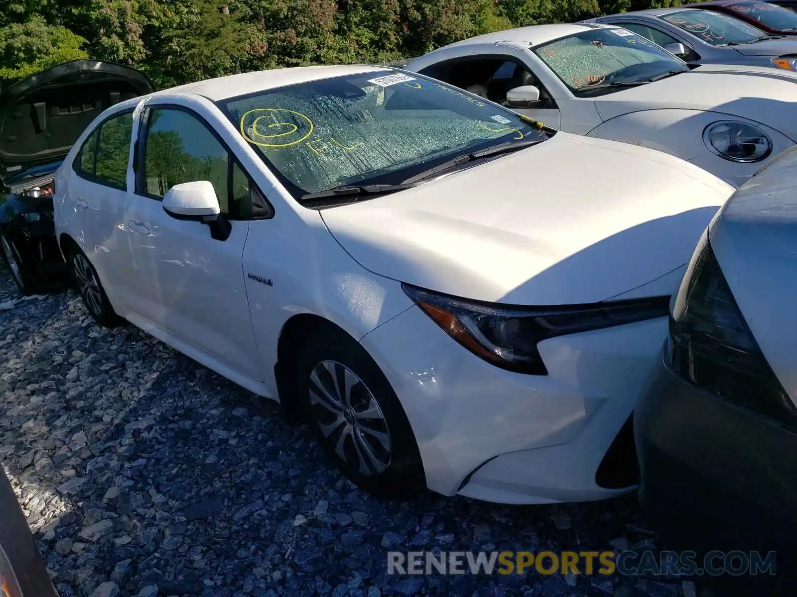 1 Photograph of a damaged car JTDEBRBE5LJ016089 TOYOTA COROLLA 2020