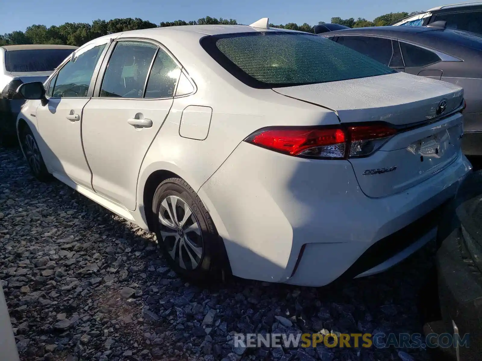 3 Photograph of a damaged car JTDEBRBE5LJ016089 TOYOTA COROLLA 2020