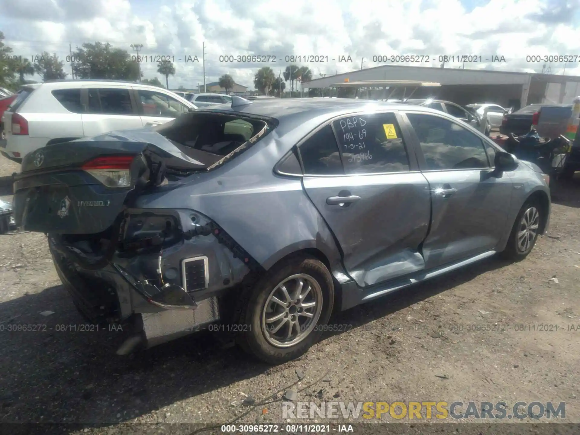 4 Photograph of a damaged car JTDEBRBE5LJ016268 TOYOTA COROLLA 2020