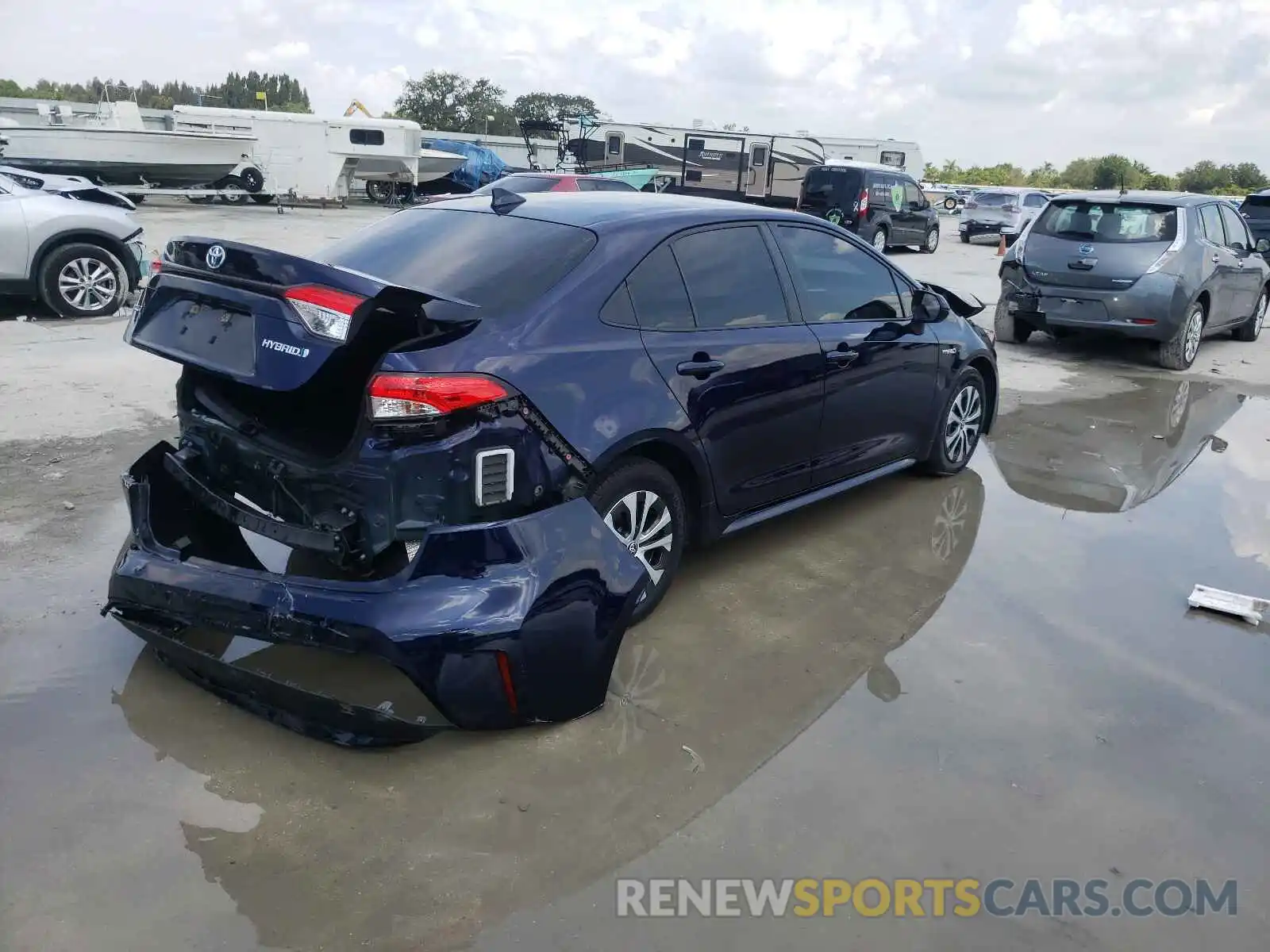 4 Photograph of a damaged car JTDEBRBE5LJ016951 TOYOTA COROLLA 2020