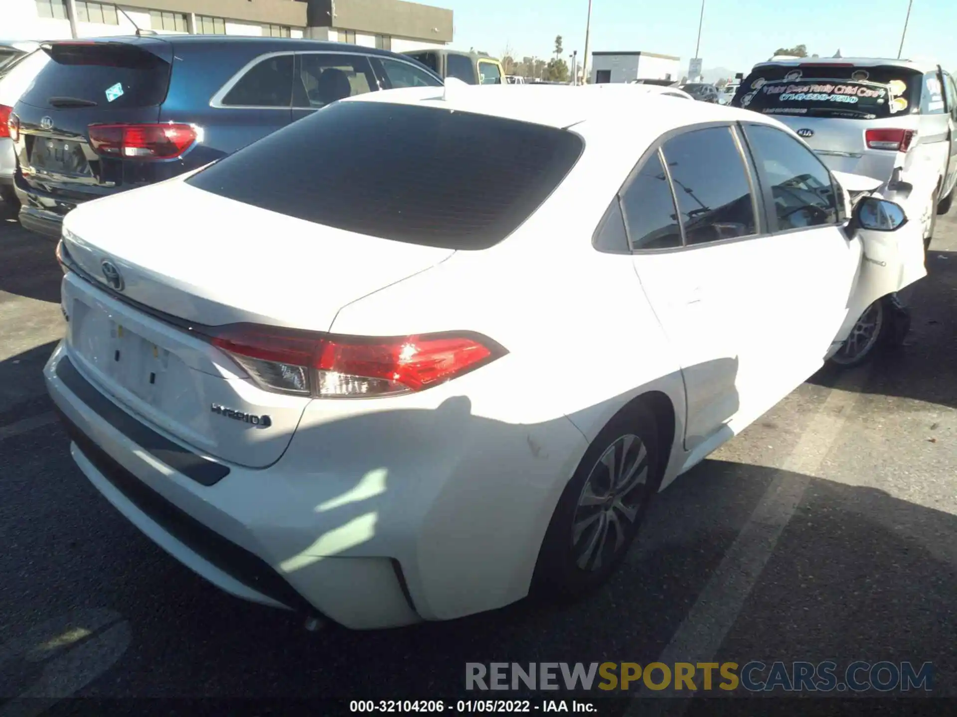 4 Photograph of a damaged car JTDEBRBE5LJ017047 TOYOTA COROLLA 2020