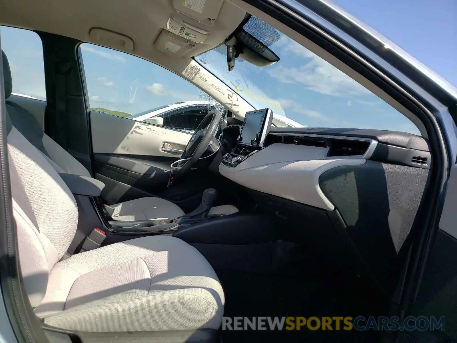 5 Photograph of a damaged car JTDEBRBE5LJ017100 TOYOTA COROLLA 2020