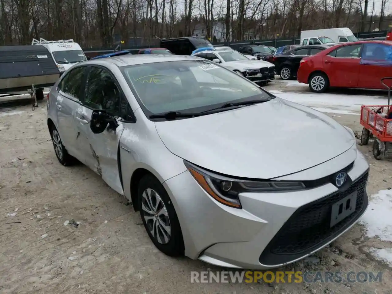 1 Photograph of a damaged car JTDEBRBE5LJ019137 TOYOTA COROLLA 2020