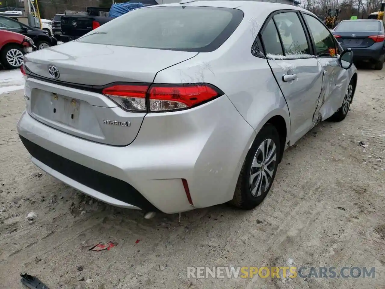 4 Photograph of a damaged car JTDEBRBE5LJ019137 TOYOTA COROLLA 2020