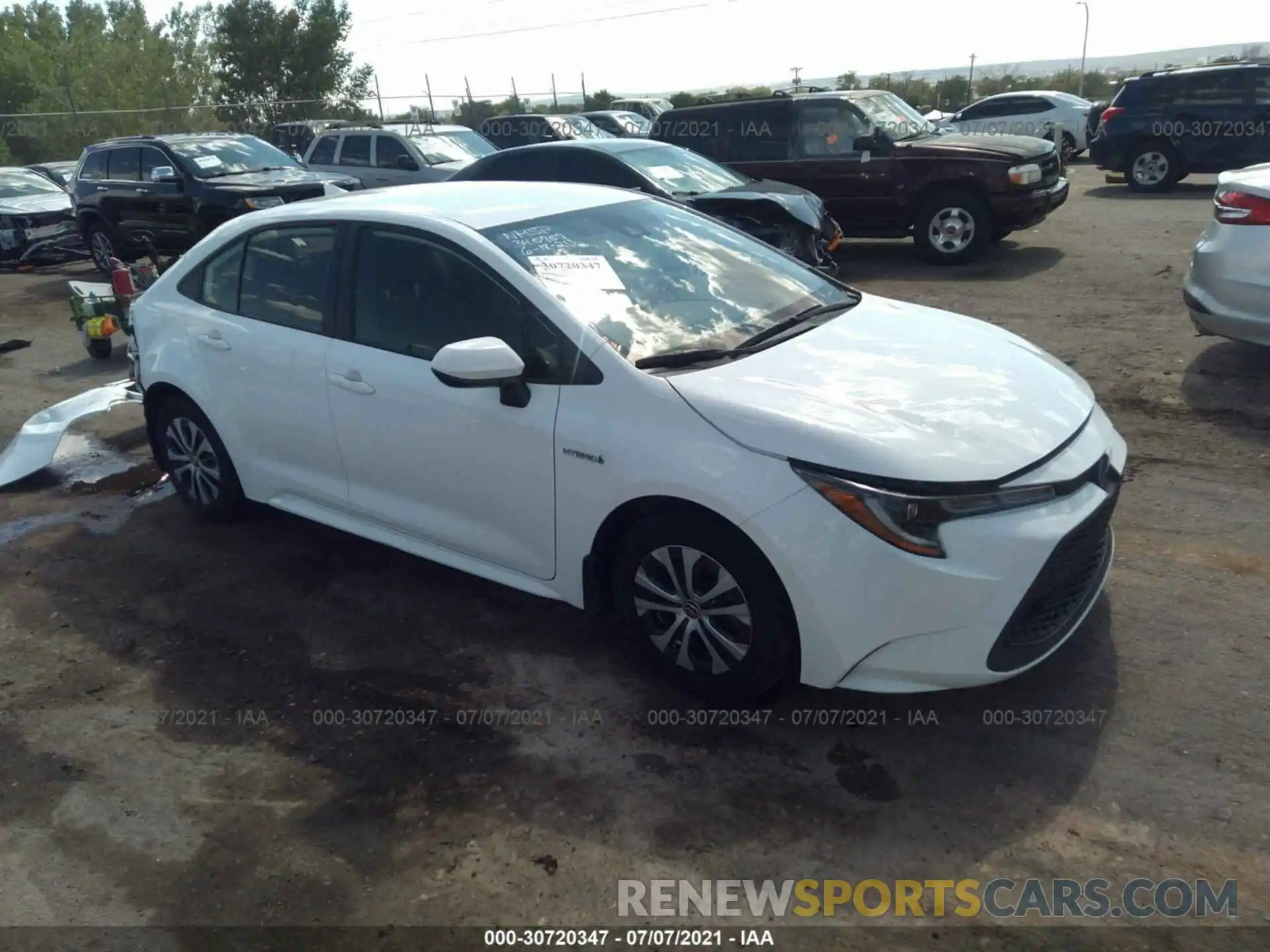 1 Photograph of a damaged car JTDEBRBE5LJ021695 TOYOTA COROLLA 2020