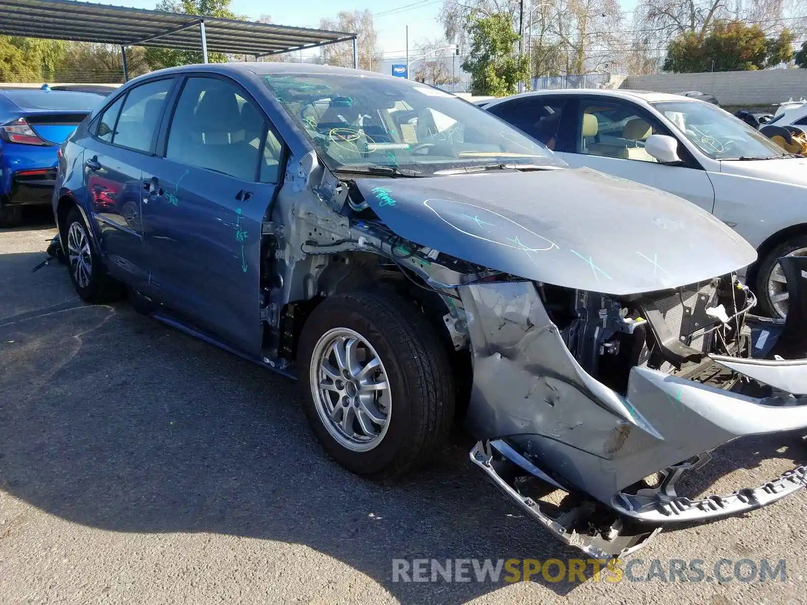 1 Photograph of a damaged car JTDEBRBE5LJ021874 TOYOTA COROLLA 2020