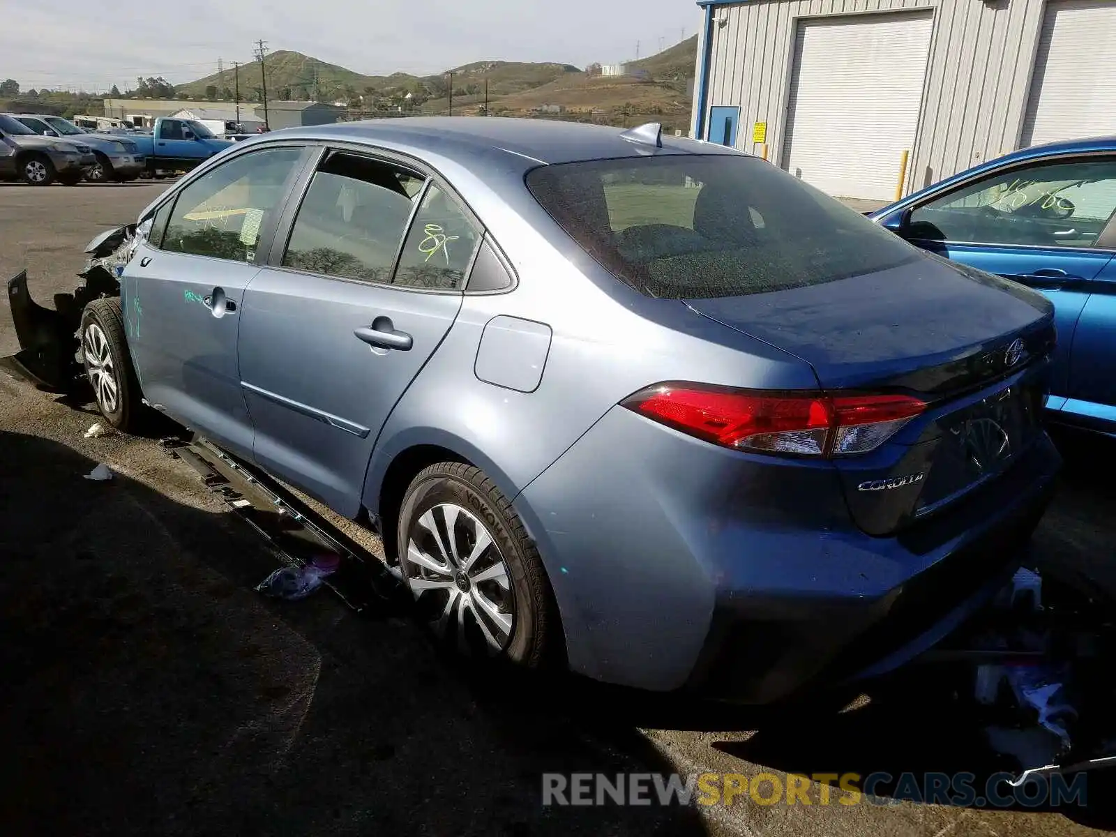 3 Photograph of a damaged car JTDEBRBE5LJ021874 TOYOTA COROLLA 2020