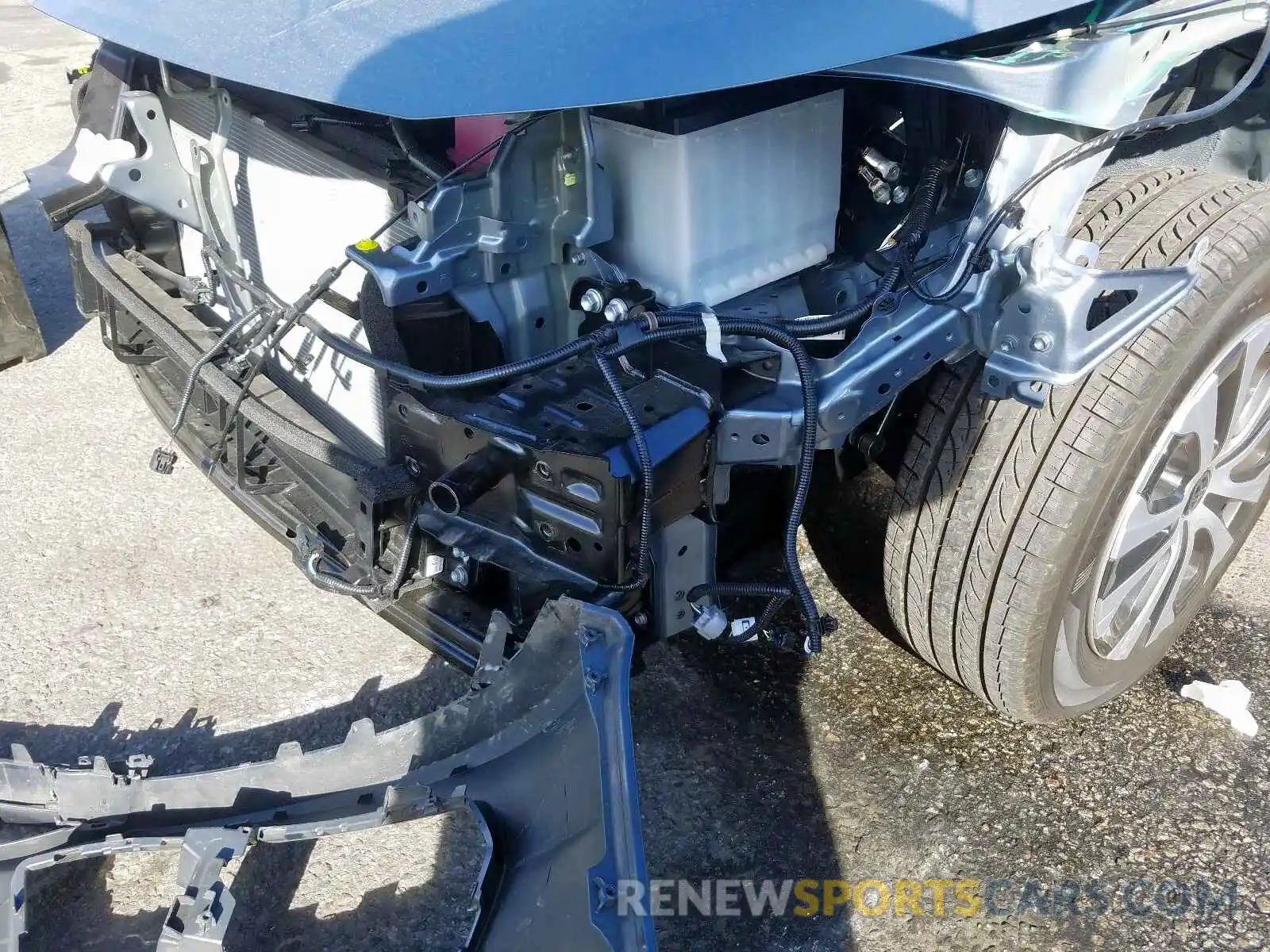 9 Photograph of a damaged car JTDEBRBE5LJ021874 TOYOTA COROLLA 2020