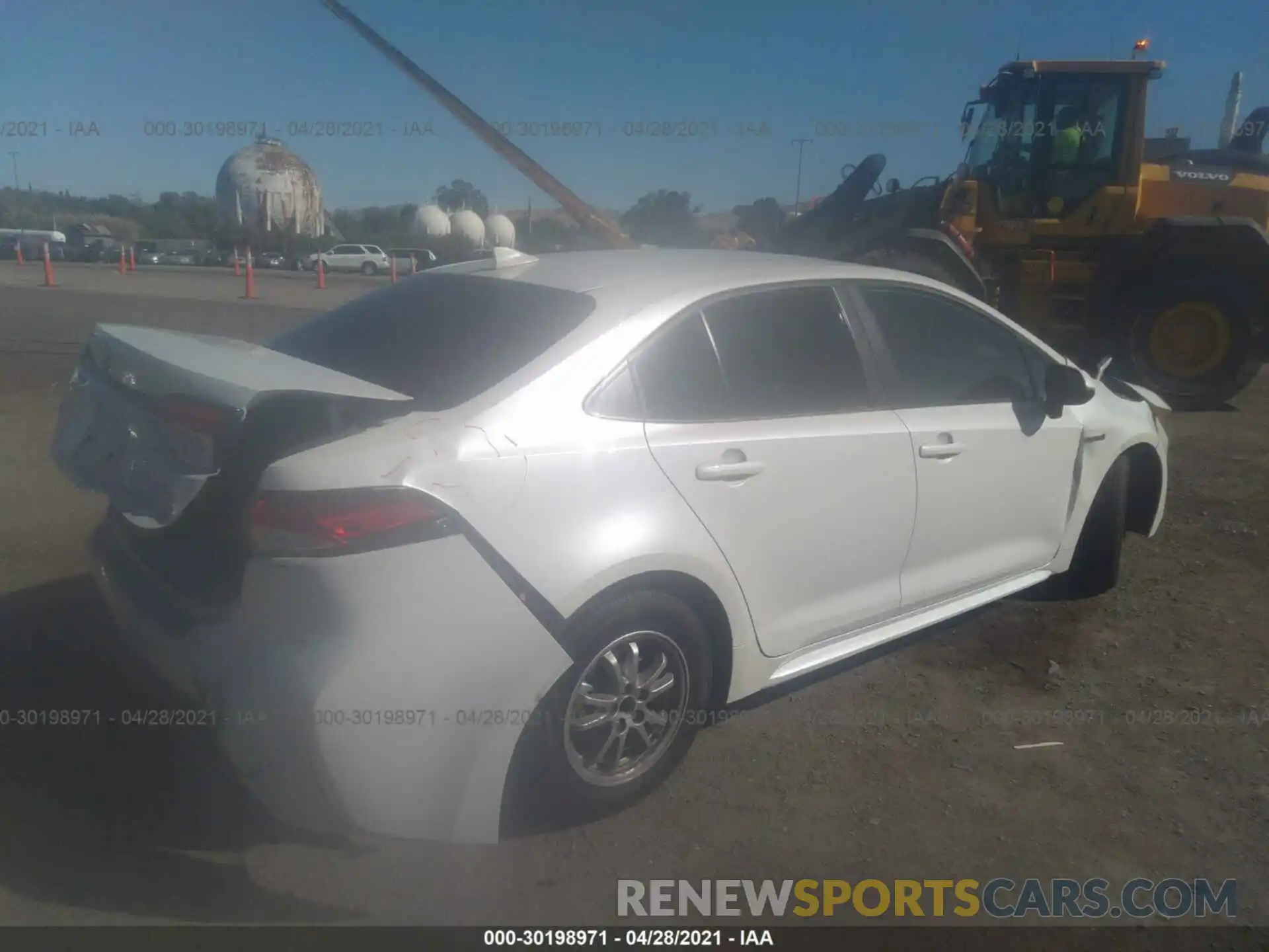 4 Photograph of a damaged car JTDEBRBE5LJ022040 TOYOTA COROLLA 2020