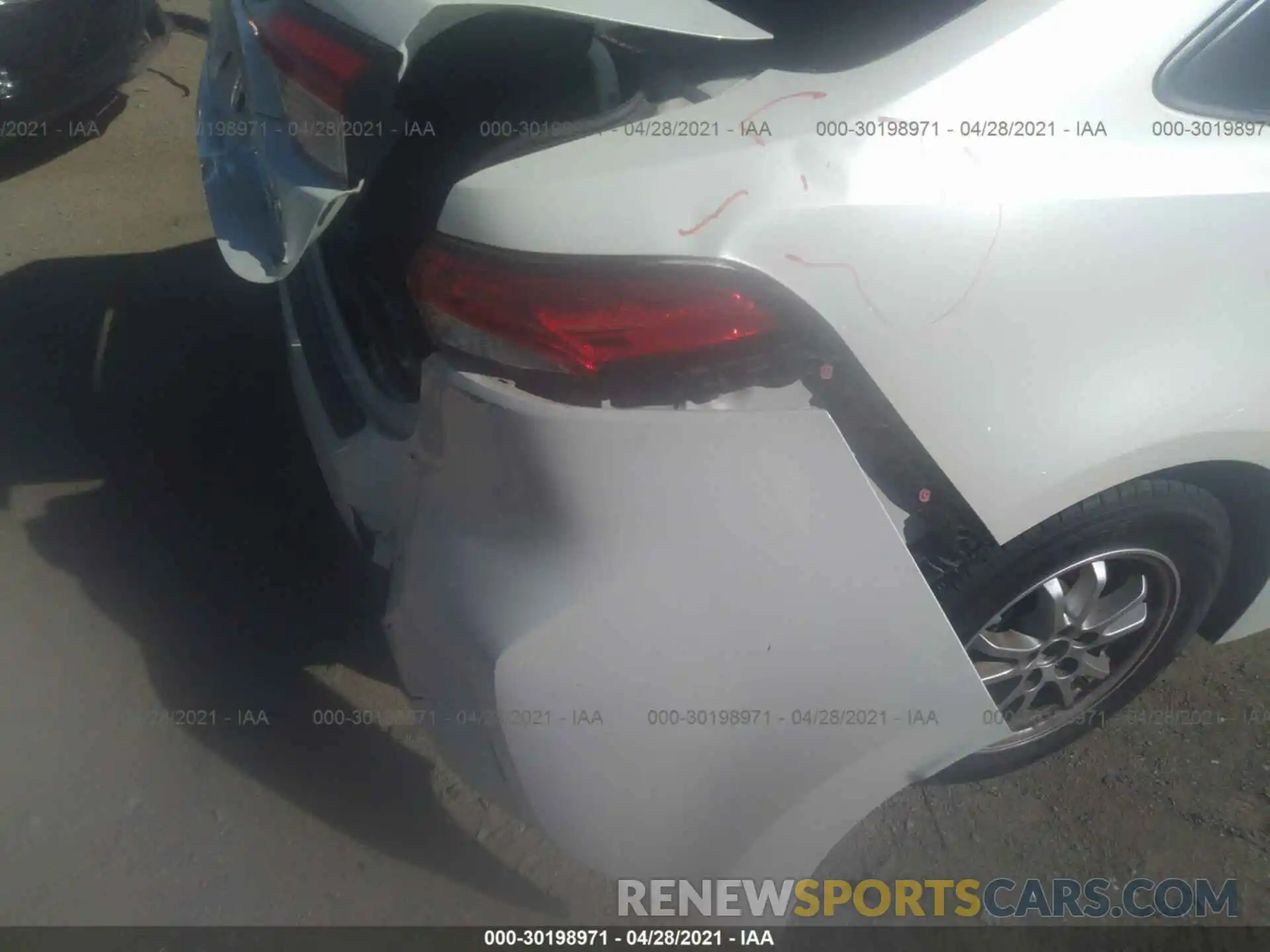 6 Photograph of a damaged car JTDEBRBE5LJ022040 TOYOTA COROLLA 2020