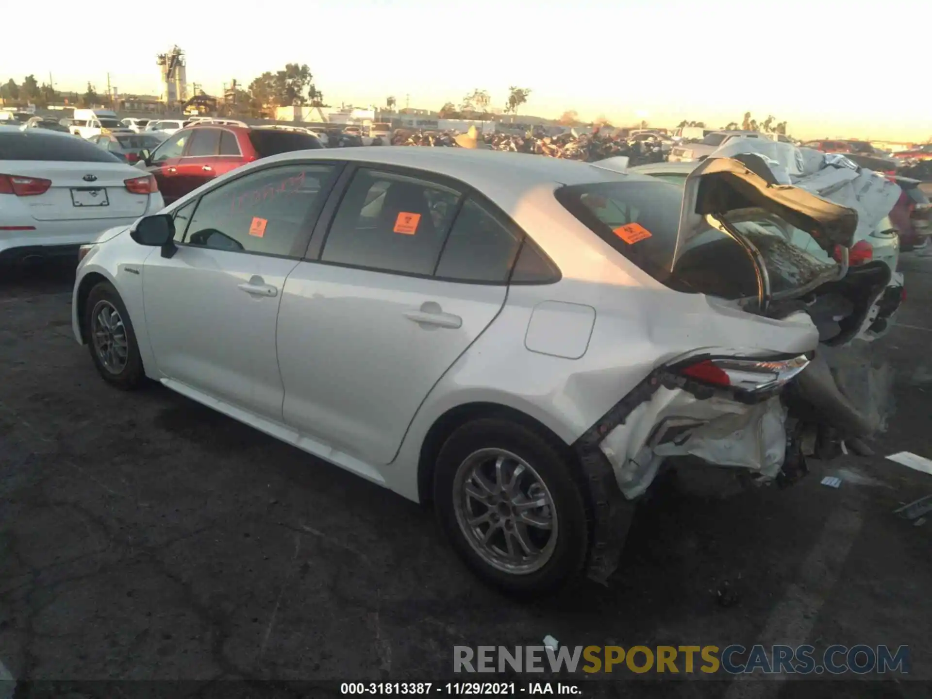 3 Photograph of a damaged car JTDEBRBE5LJ024354 TOYOTA COROLLA 2020