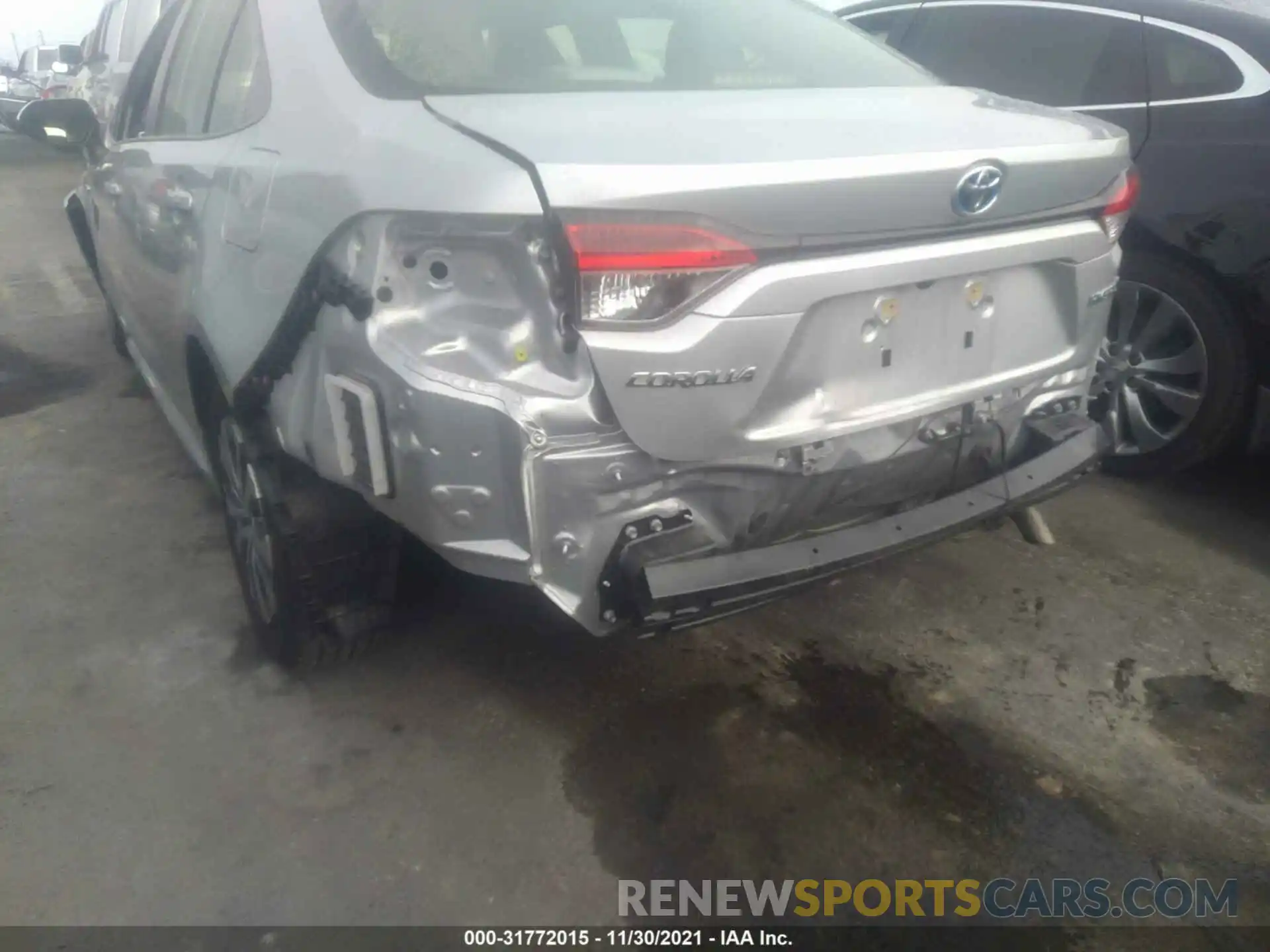 6 Photograph of a damaged car JTDEBRBE5LJ024533 TOYOTA COROLLA 2020