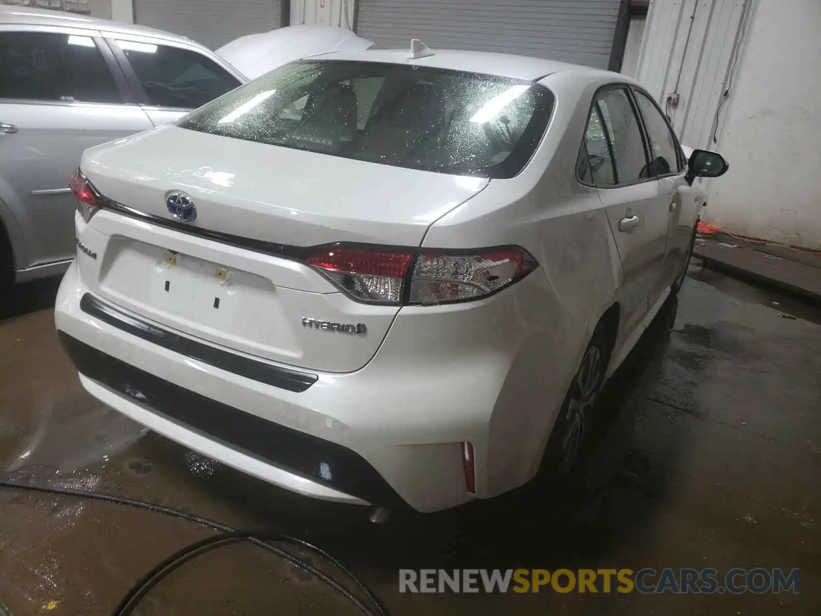 4 Photograph of a damaged car JTDEBRBE5LJ025388 TOYOTA COROLLA 2020