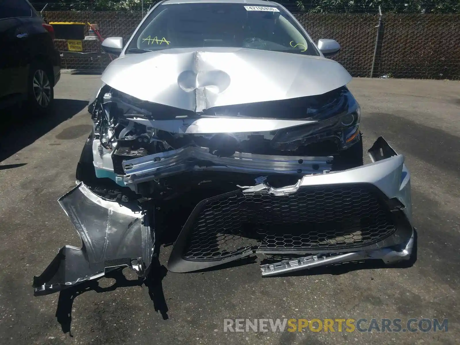 9 Photograph of a damaged car JTDEBRBE5LJ026492 TOYOTA COROLLA 2020