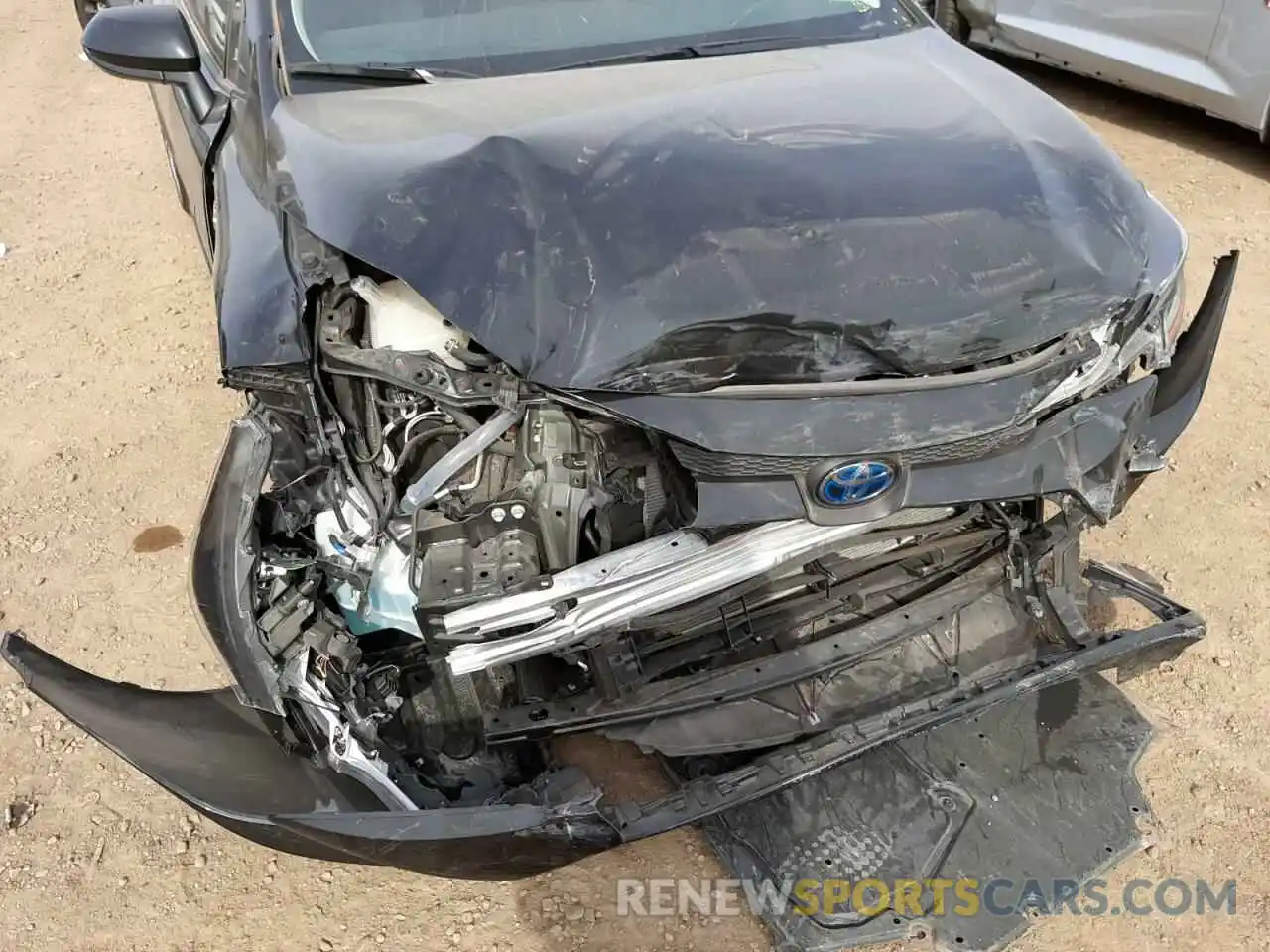 9 Photograph of a damaged car JTDEBRBE5LJ026637 TOYOTA COROLLA 2020