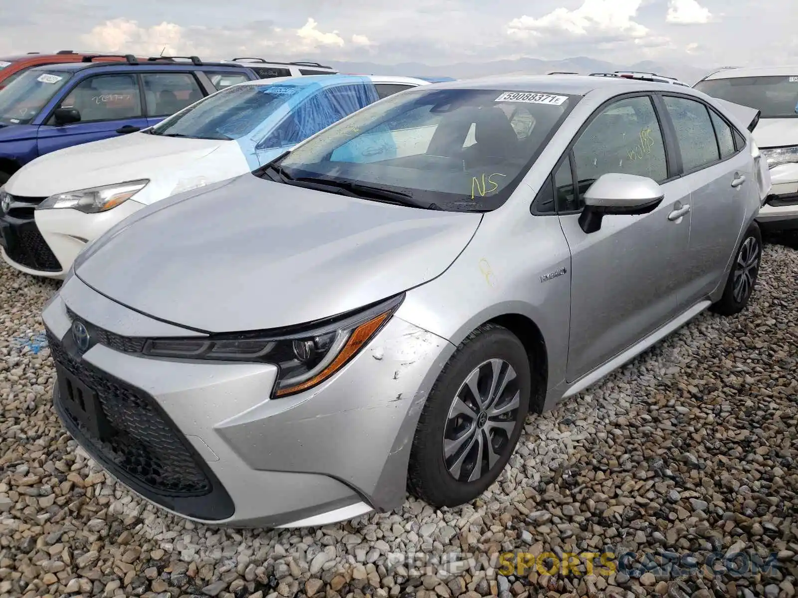 2 Photograph of a damaged car JTDEBRBE5LJ027142 TOYOTA COROLLA 2020