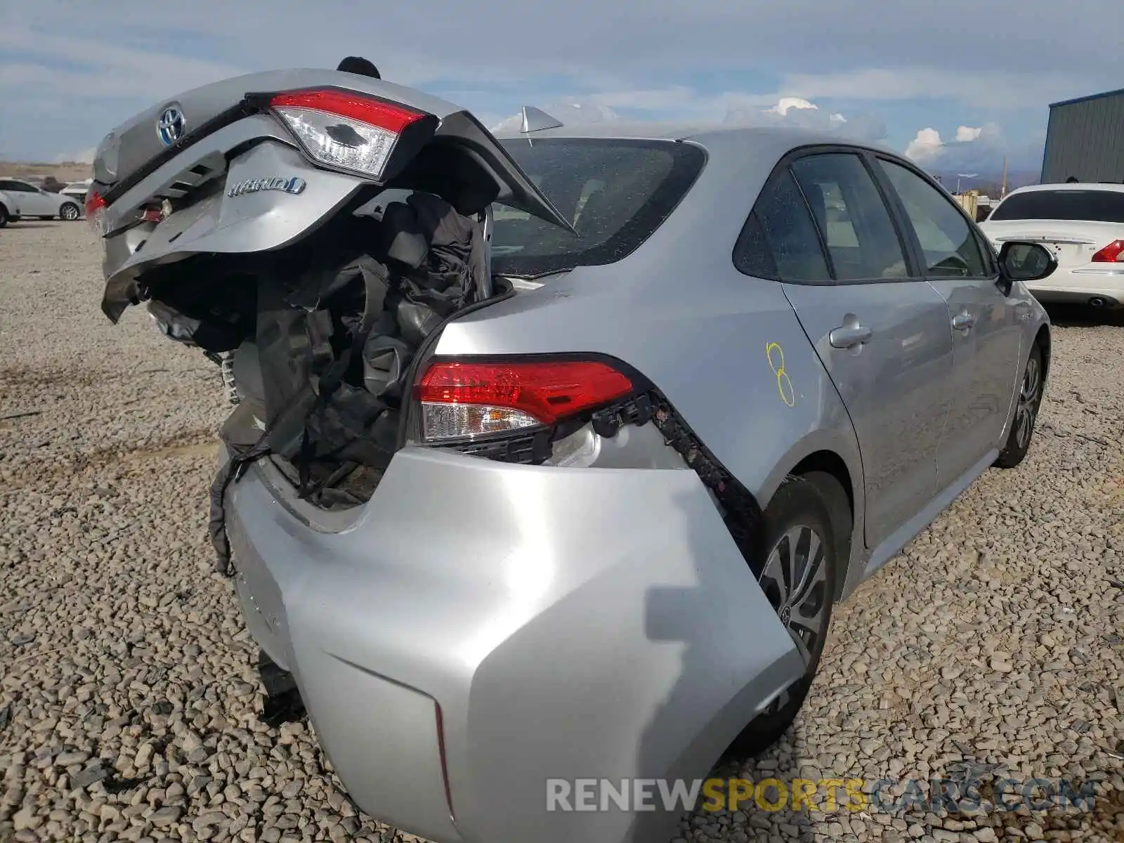 4 Photograph of a damaged car JTDEBRBE5LJ027142 TOYOTA COROLLA 2020