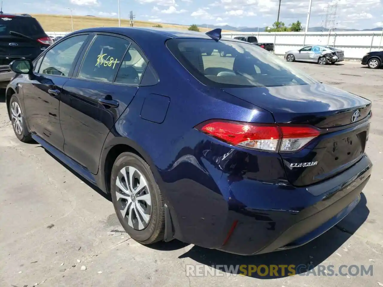 3 Photograph of a damaged car JTDEBRBE5LJ027691 TOYOTA COROLLA 2020