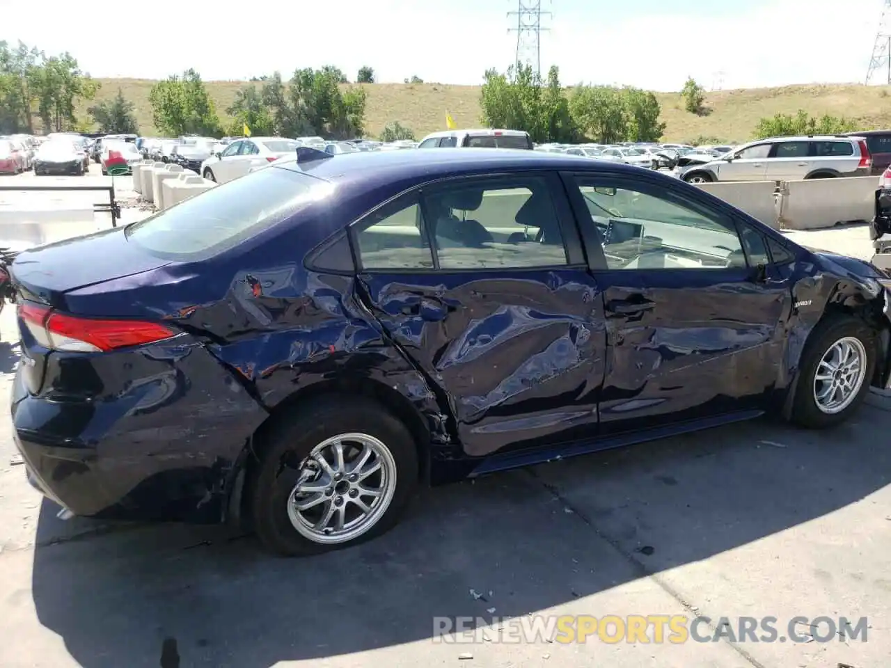 9 Photograph of a damaged car JTDEBRBE5LJ027691 TOYOTA COROLLA 2020