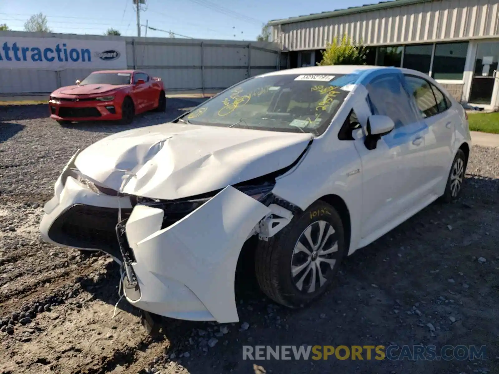 2 Photograph of a damaged car JTDEBRBE5LJ027772 TOYOTA COROLLA 2020