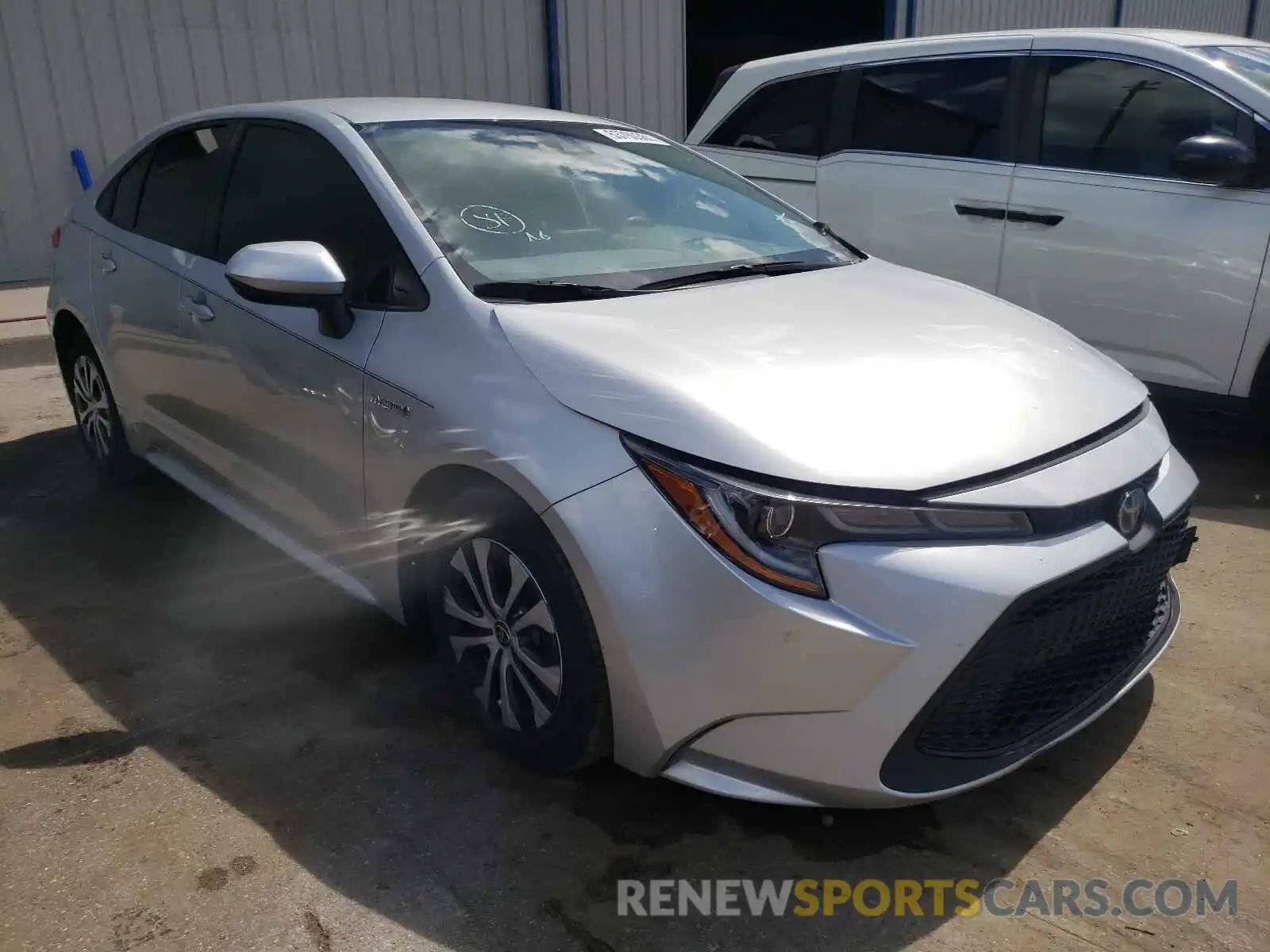 1 Photograph of a damaged car JTDEBRBE6LJ001701 TOYOTA COROLLA 2020