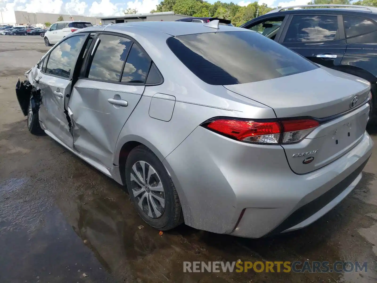 3 Photograph of a damaged car JTDEBRBE6LJ001701 TOYOTA COROLLA 2020