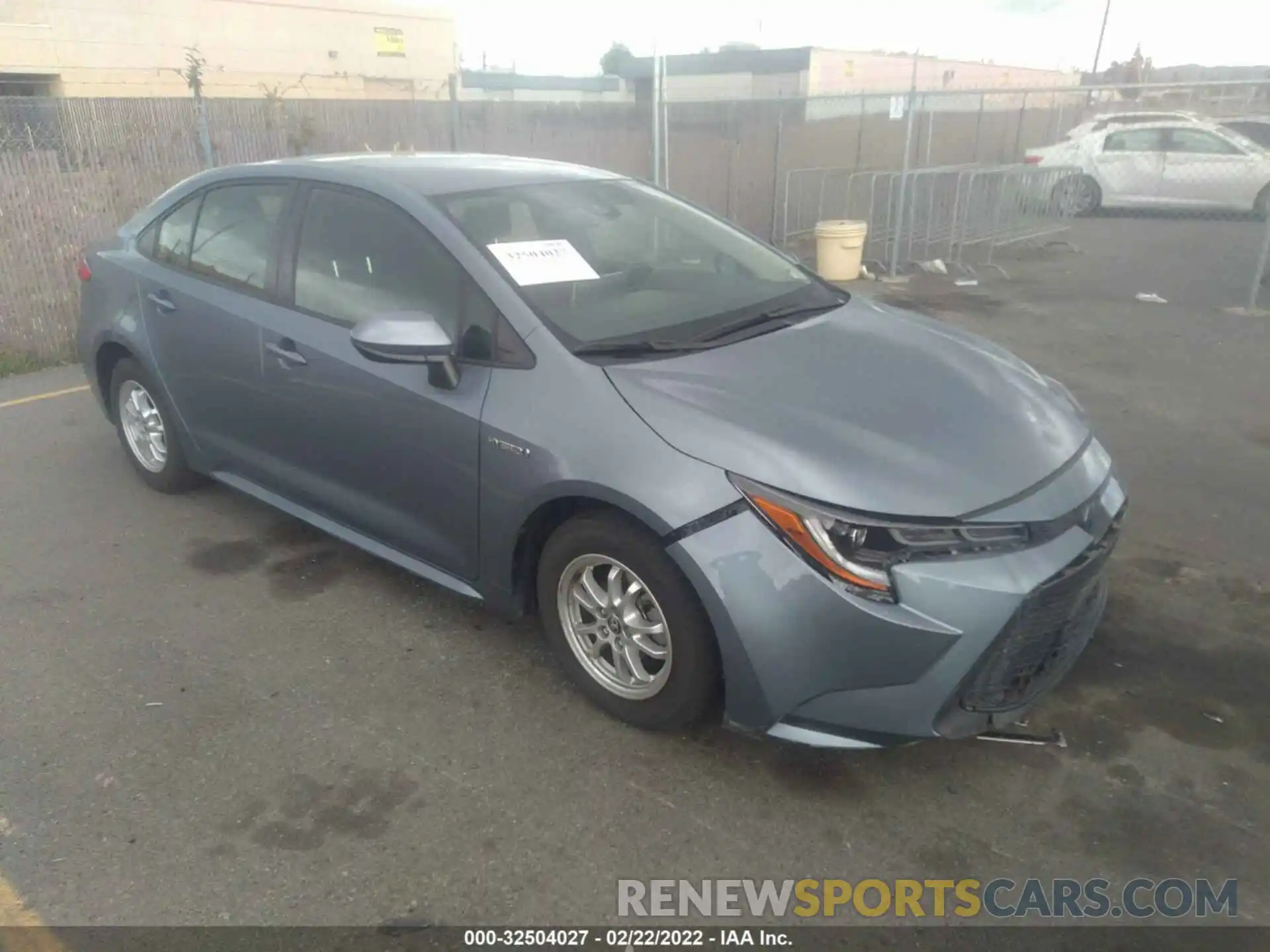 1 Photograph of a damaged car JTDEBRBE6LJ002752 TOYOTA COROLLA 2020