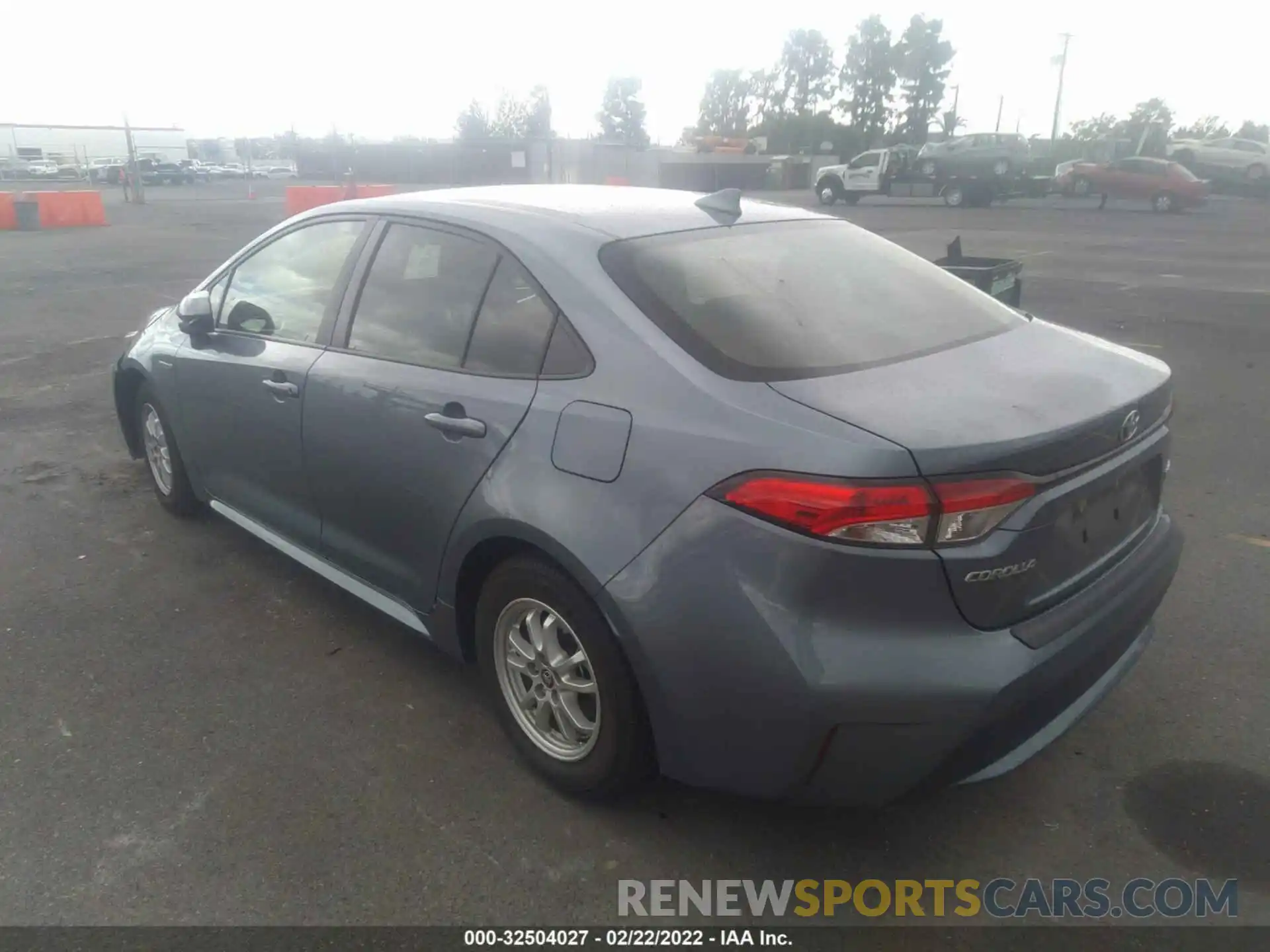 3 Photograph of a damaged car JTDEBRBE6LJ002752 TOYOTA COROLLA 2020