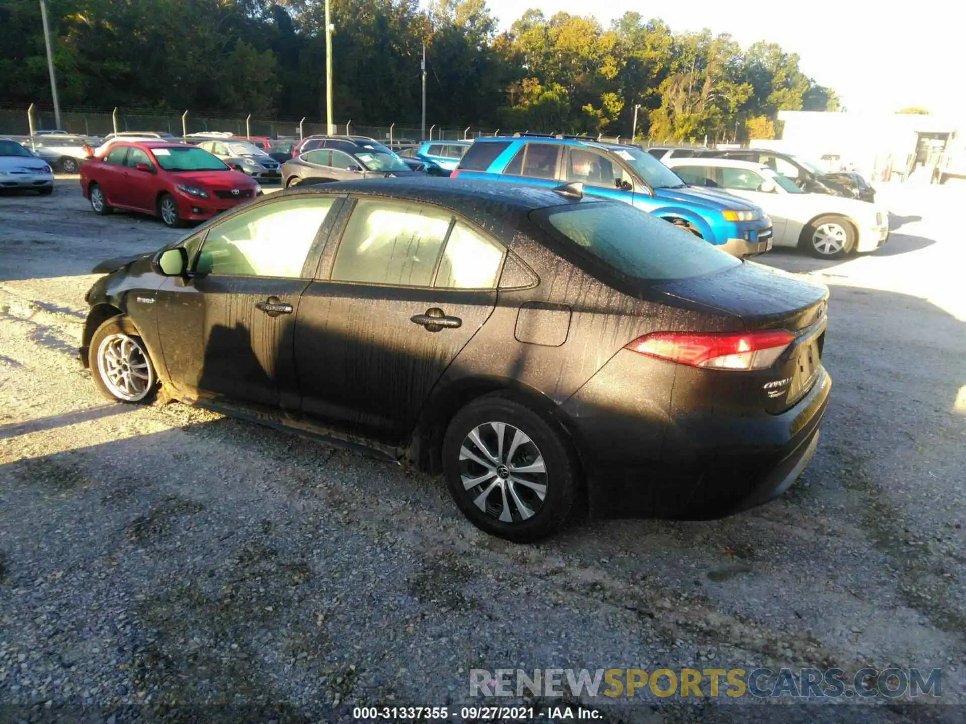 3 Photograph of a damaged car JTDEBRBE6LJ004775 TOYOTA COROLLA 2020