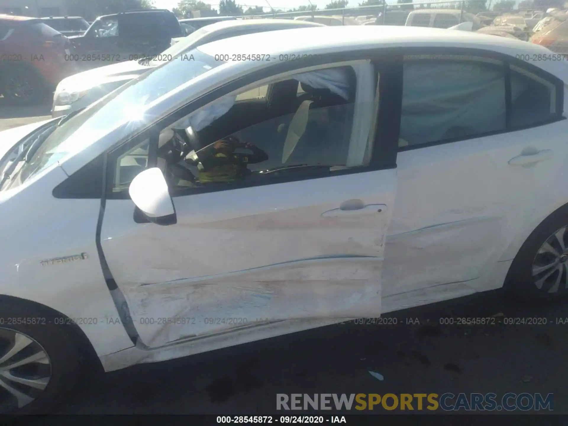 6 Photograph of a damaged car JTDEBRBE6LJ004811 TOYOTA COROLLA 2020